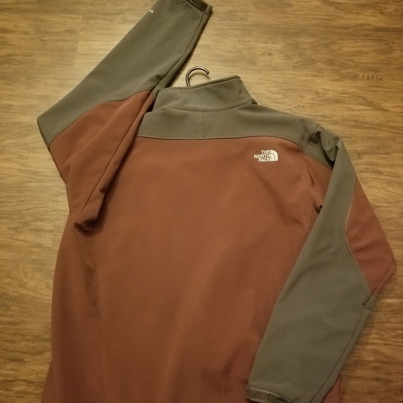 North Face TNF Apex - Picture 3 of 4